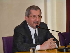 Başkan Vergili, Babasının Adını Taşıyan Okulda Deneyimlerini Gençlerle Paylaştı