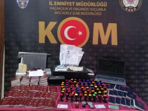 Kilis’te Resmi Belgede Sahtecilik Yapan Bir Kişi Tutuklandı