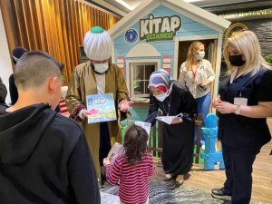 Çocukların Reçetesine Kitap Yazıldı