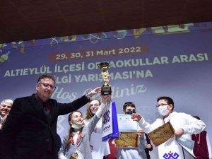 Altıeylül’de Bilgi Finali Heyecanı