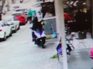 Yol Kenarında Beklerken Silahlı Saldırıda Yaralandı