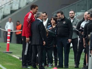 Beşiktaş, Taraftarları Önünde Çalıştı