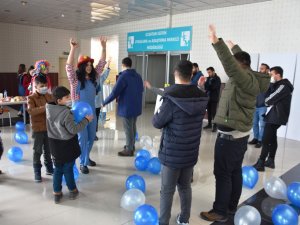 Üniversite Öğrencilerinden Farkındalık Etkinliği