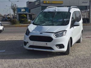 Otomobilin Çarptığı Bisikletli Ağır Yaralandı