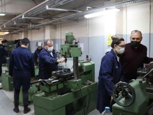 Mezun Olmadan İş Teklifleri Alıyorlar