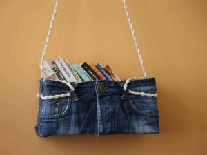 Geri Dönüşüm Malzemelerinden Kütüphane Yaptılar