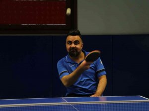 Masa Tenisinde Dünya’ya Ambargo Koyan Milli Sporcu: Nesim Turan