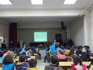 Öğrencilere Yardımseverlik Anlatıldı