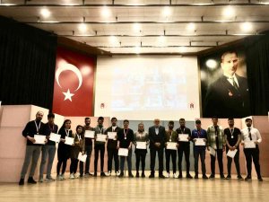 Kendi Yazdıkları Tiyatro Oyunuyla “Birinci” Oldular