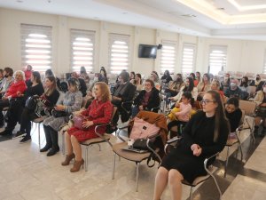 Küçükçekmeceli Kadınlar, Aile Akademisi’nde Bir Araya Geldi