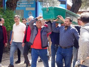 Yangında Hayatını Kaybeden Küçük Enes Defnedildi