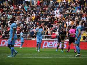 Spor Toto Süper Lig: Kayserispor: 0 - Fenerbahçe: 2 (İ̇lk Yarı)