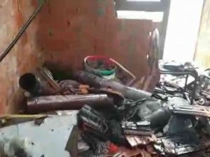 Kaynak Yaparken Çatıyı Yaktı, İtfaiye Anında Müdahale Etti