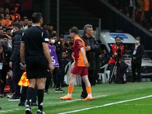 Kerem Aktürkoğlu Sakatlandı
