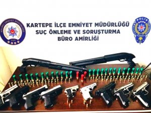 Silah Atarak Ramazan’ı Karşılamak İsteyenlere Polis Engeli