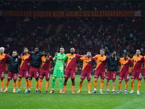 Galatasaray’da Kart Sınırındakilerde Sorun Yok