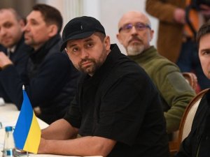 Ukraynalı Müzakereci Arakhamia: "Zelenskiy Ve Putin Görüşmesi Ya Ankara’da Ya Da İ̇stanbul’da Olacak”
