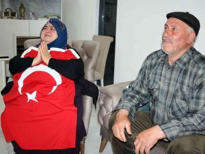 Rıza Kayaalp’in Ailesi Ve Vatandaşlar Şampiyonluk Maçını Heyecanla İzledi