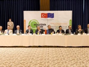 Vali Su: "Ab Projesi İle 5 Okulda Atölye Kurduk"