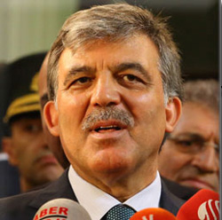 Abdullah Gül’ün akrabası evinde ölü bulundu