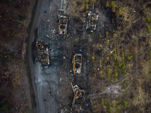 Irpin’de İmha Edilen Rus Tankları Görüntülendi