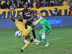 Spor Toto 1. Lig: Mke Ankaragücü: 2 - Eyüpspor: 3
