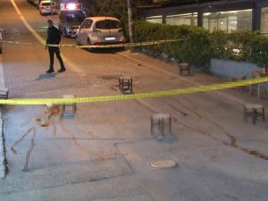 Takip Ettiği Kadını Silahla Öldürdü, Ardından Kendi Kafasına Sıktı