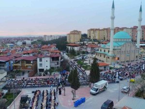 Binlerce Vatandaş Pamukkale’nin İftar Sofrasında Buluştu