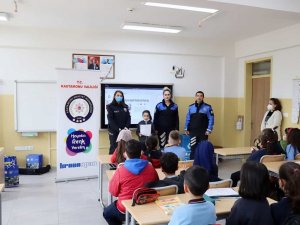 “Hayata Renk Verelim” Projesinde 206 Öğrenciye Eğitim Verildi