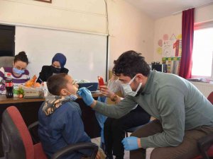 Manisa’nın Minik Dişlerine Büyük Dokunuş