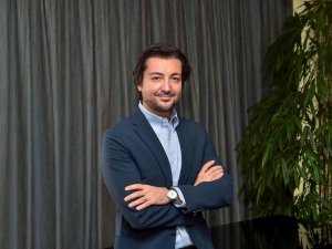 Hepsiburada Ceo’su Emirdağ: “Dünya Teknoloji Liginde Bayrağımızı Dalgalandırmaktan Gurur Duyuyoruz”