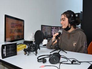 Yalova’da İletişimci Liseliler İçin Radyo İstasyonu Kuruluyor