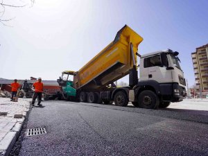 Selçuklu Belediyesi Asfalt Sezonunu Açtı