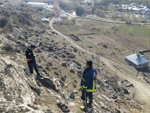 Kayalıklarda Mahsur Kalan Keçi Kurtarıldı
