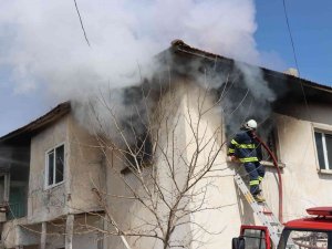 Günyüzü İlçesinde Art Arda Yangınlar