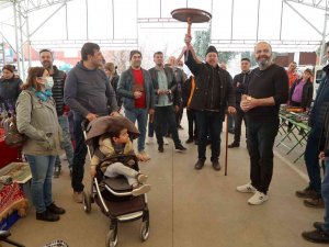 Antika Pazarı, Uşak’ta Aşevi İçin Kuruldu