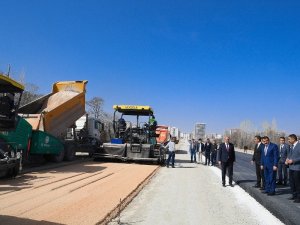 Başkan Gürkan, Asfalt Çalışmalarının Yapıldığı 35 Metrelik Yolda İnceleme Yaptı