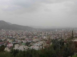 Toz Bulutu Kozan’da Etkili Oldu