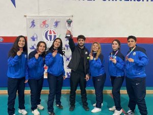 Düzce Üniversitesi Kadın Hokey Takımı 3. Oldu