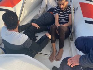 Panikleyen Düzensiz Göçmenler Denize Atladı
