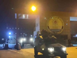 Diyarbakır’da Hal Esnafını Tehdit Silahlı Suç Örgütü Üyesi 13 Şüpheliden 5’i Tutuklandı