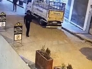 Van’daki Kapkaç Ve Hırsızlık Olayı Kameralara Takıldı
