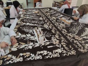 Osmangazi Han’ın Türbe Örtüsü 2 Yıldır İlmek İlmek İşleniyor