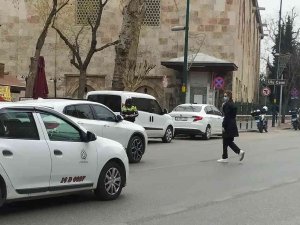 Bursa’da Tehlikeye Davetiye Çıkaran Yayalara Sıkı Takip