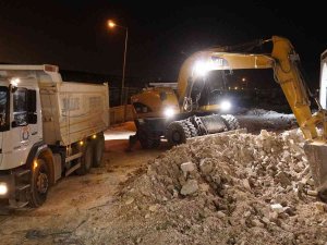Haliliye’de Gece Mesaisi