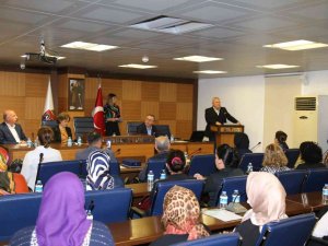 Alanya’da Turizm Çalışanları Belgelerini Aldı