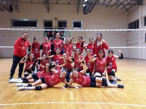 Ayvalıkspor Midi Kızlar Da İl Şampiyonu Oldu