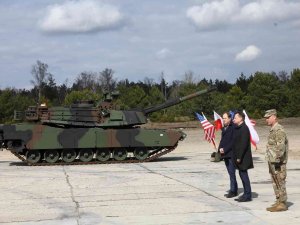 Polonya, Abd’den 250 Adet Abrams Tankı Satın Alımı İçin Sözleşme İmzaladı