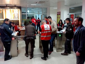 Osmaniye’de Polisler Kan Bağışında Bulundu