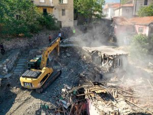 Tarihi Dönüşümün Adresi: Kayabaşı